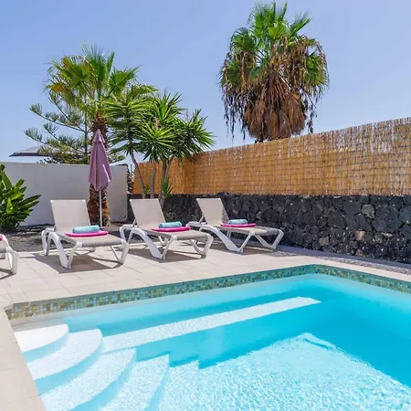 Mendi Gorri Playa Blanca (Lanzarote)